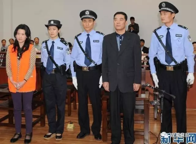 贪官包养情妇背后的谎言:借腹生子 充当