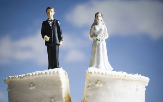 中国式假离婚：买房、生娃、骗补偿